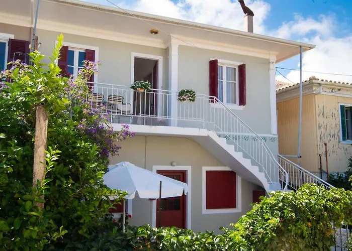 To Patriko Lefkada Cozy Village Home With Parking
